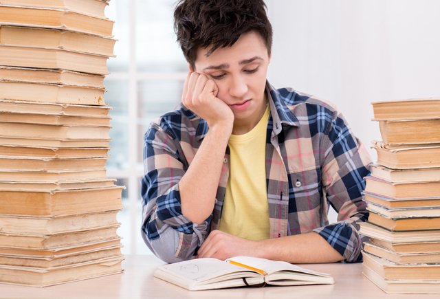 Підготовка до іспитів: як допомогти дитині впоратися зі стресом?