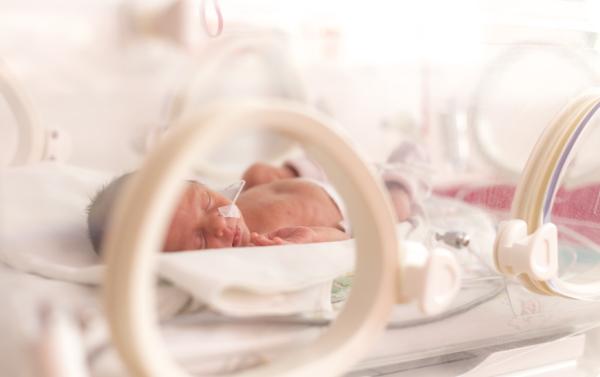 Недоношені новонароджені